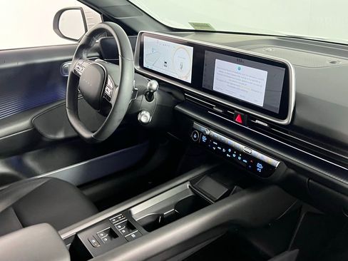 Used 2023 Hyundai Ioniq 6 SEL image 30