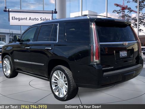 Used 2016 Cadillac Escalade Platinum AWD/4WD image 7