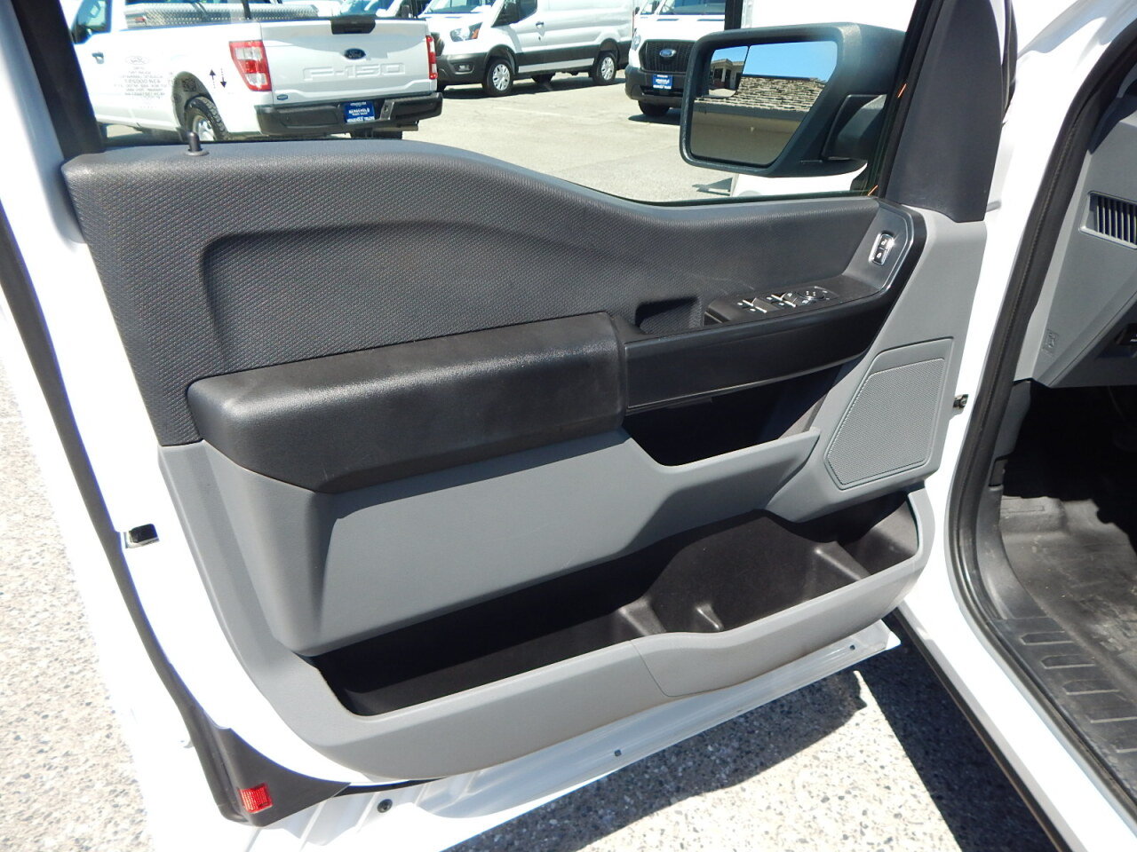 Used 2022 Ford F150 XL w/ Equipment Group 101A High RWD image 17