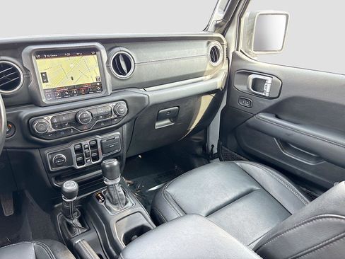 Used 2023 Jeep Wrangler Unlimited Sahara w/ Cold Weather Group AWD/4WD image 23