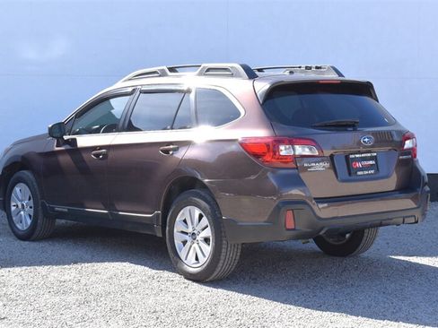 Used 2019 Subaru Outback 2.5i AWD/4WD image 2