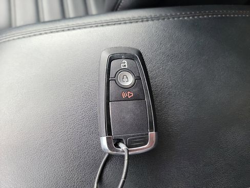 Used 2024 Ford Edge SEL image 24