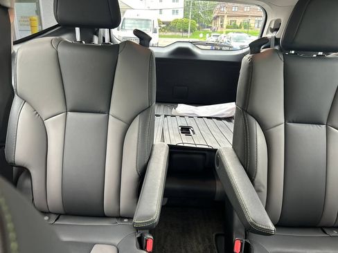 Used 2023 Subaru Ascent Onyx Edition AWD/4WD image 33
