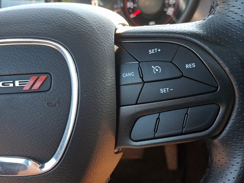 Used 2022 Dodge Challenger SXT w/ Driver Convenience Group AWD/4WD image 22