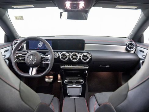New 2026 Mercedes-Benz CLA 250 4MATIC image 10