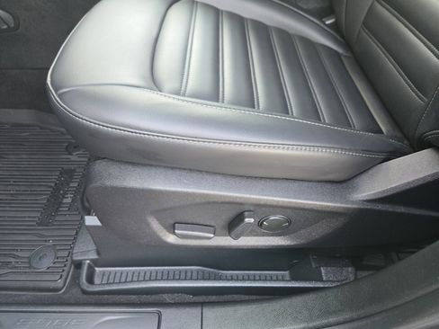 Certified 2024 Ford Edge SEL w/ Convenience Package image 12