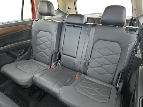 Used 2024 Volkswagen Atlas SE FWD image 24