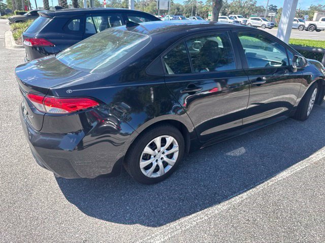 Certified 2021 Toyota Corolla LE FWD image 2