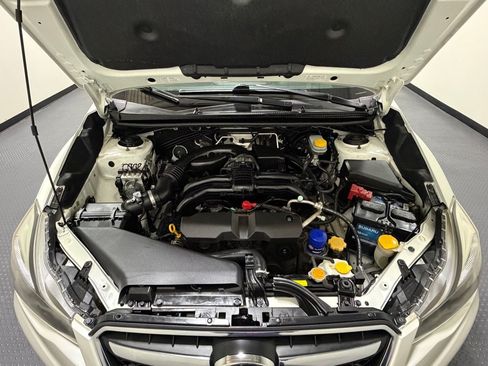 Used 2014 Subaru Crosstrek 2.0i Limited AWD/4WD image 16