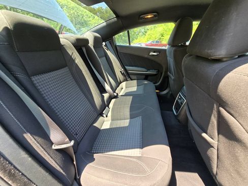 Used 2023 Dodge Charger SXT RWD image 17