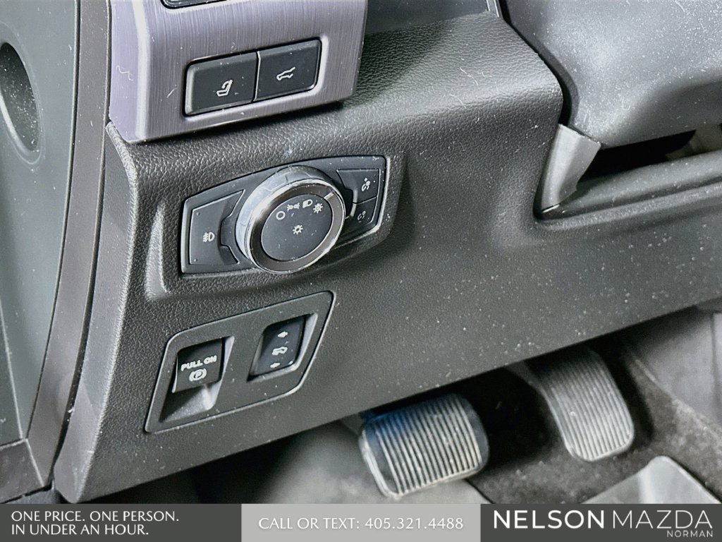 Used 2018 Ford Expedition Max Platinum RWD image 11