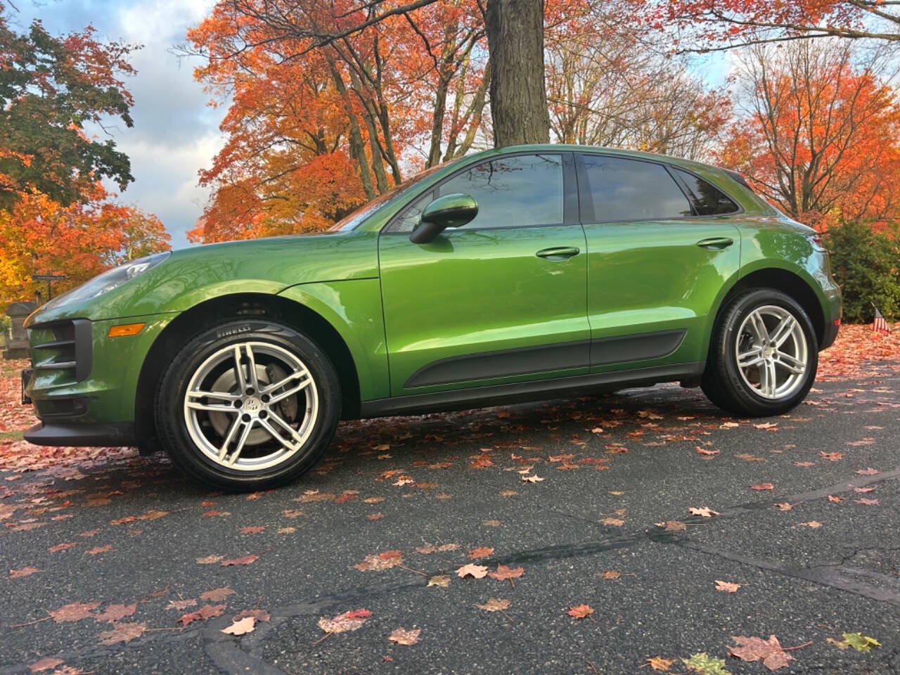 Used 2019 Porsche Macan AWD/4WD image 39