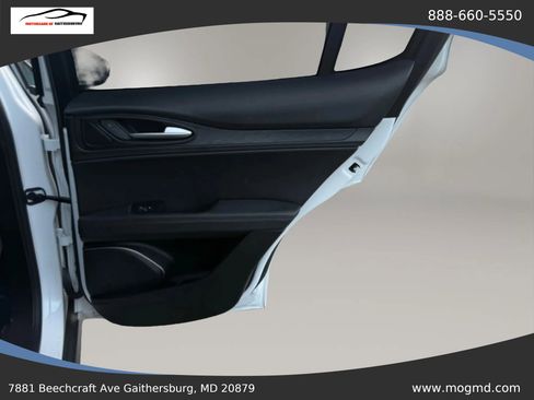 Used 2022 Alfa Romeo Stelvio Sprint AWD/4WD image 28