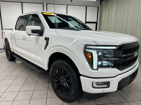Used 2024 Ford F150 Lariat AWD/4WD image 2