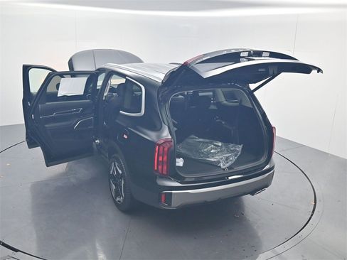 New 2025 Kia Telluride S image 54