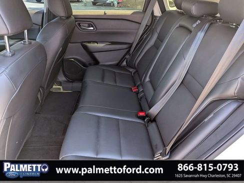 Used 2023 Nissan Rogue SV w/ SV Premium B Package FWD image 14
