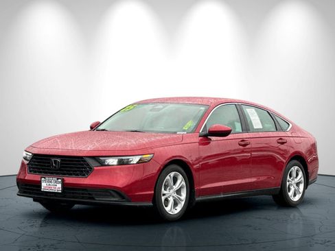 Used 2025 Honda Accord LX image 8