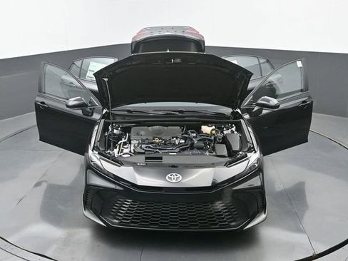 New 2026 Toyota Camry SE w/ Convenience Package image 33