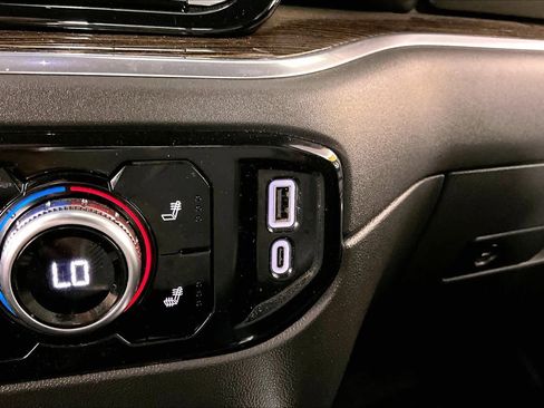 Certified 2023 GMC Sierra 1500 Elevation w/ Preferred Package image 32