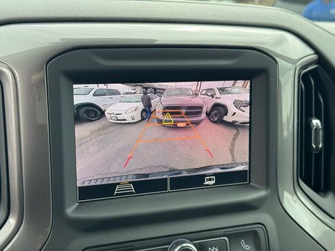 Used 2024 Chevrolet Silverado 2500 Custom w/ Custom Value Package image 28