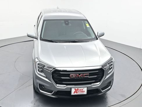 Certified 2024 GMC Terrain SLE image 4