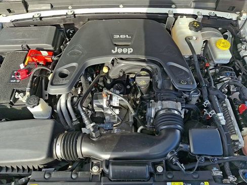 Used 2021 Jeep Wrangler Unlimited Sahara w/ Uconnect 4C Nav & Sound Group image 28