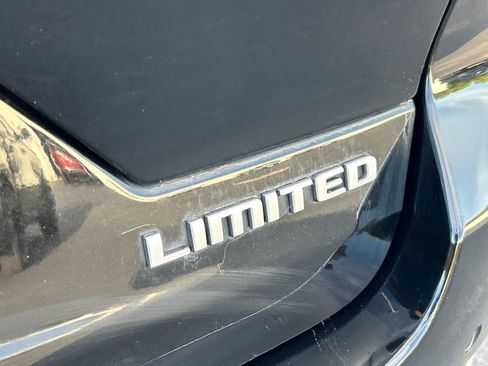 Used 2024 Jeep Grand Cherokee Limited RWD image 5