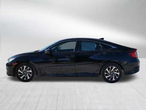 Used 2018 Honda Civic EX image 3
