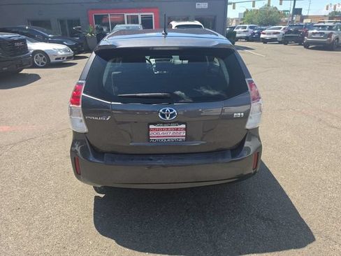 Used 2017 Toyota Prius V Two w/ Carpet Mat Package FWD image 23