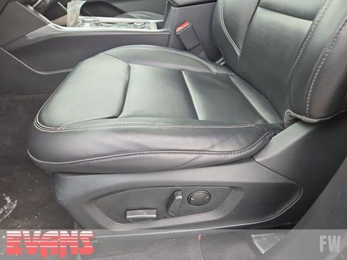 Used 2021 Ford Explorer XLT w/ Equipment Group 202A image 22