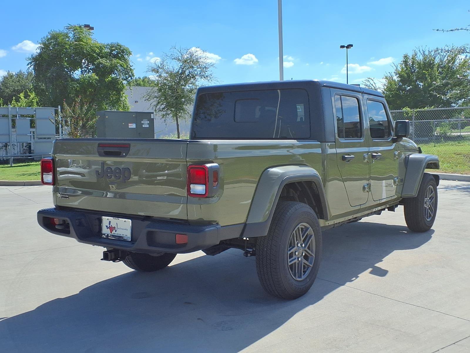 New 2026 Jeep Gladiator Sport AWD/4WD image 6
