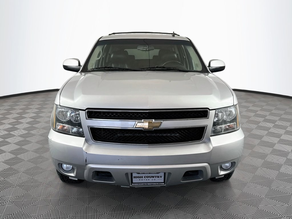 Used 2011 Chevrolet Suburban LT AWD/4WD image 2