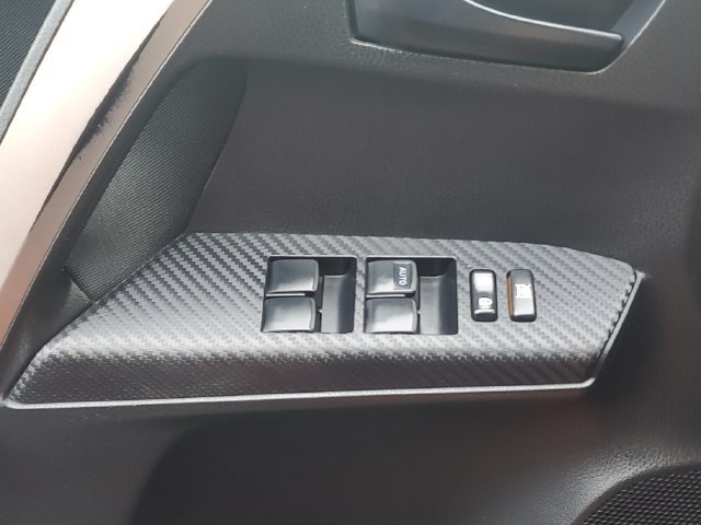 Used 2015 Toyota RAV4 LE FWD image 23