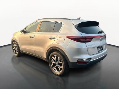 Used 2022 Kia Sportage EX AWD/4WD image 5