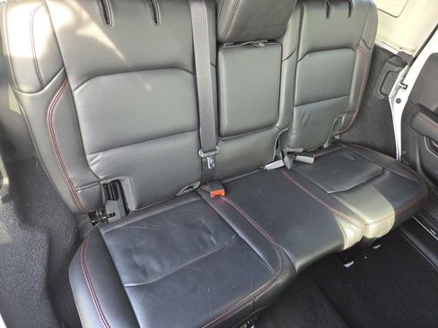 Used 2021 Jeep Wrangler Unlimited Rubicon image 32