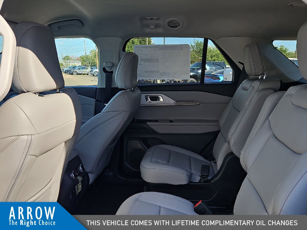 New 2026 Ford Explorer Active w/ Active Comfort Package RWD image 19