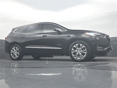 Used 2021 Buick Enclave Avenir w/ Avenir Technology Package image 27