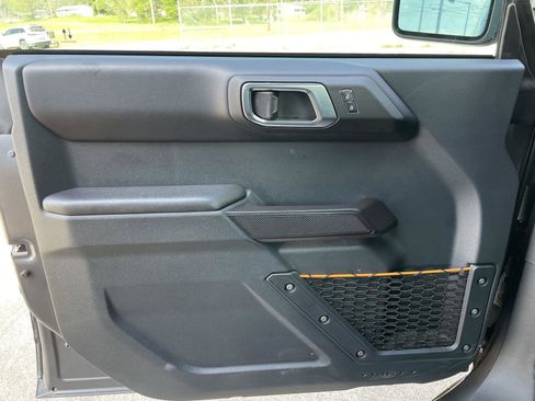 Used 2024 Ford Bronco Badlands image 33