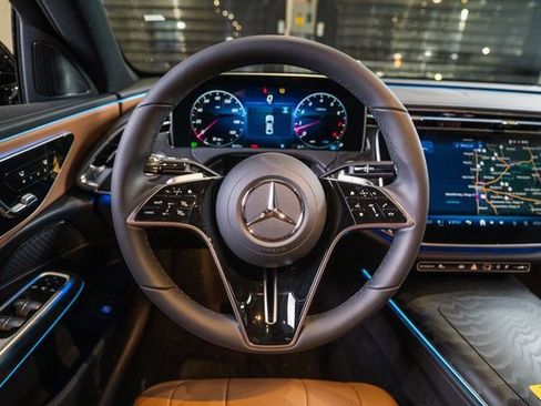 New 2026 Mercedes-Benz E 350 4MATIC Sedan image 23