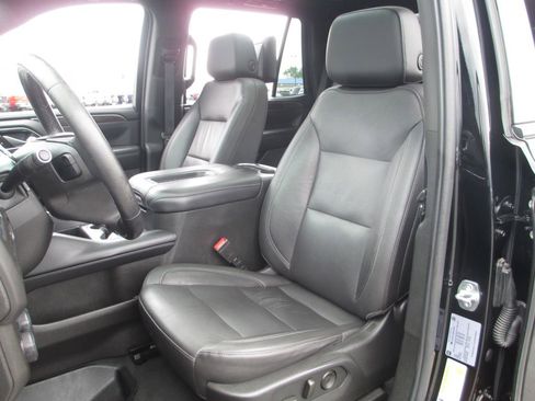 Used 2021 Chevrolet Tahoe Z71 w/ Rear Media and Nav Package AWD/4WD image 22