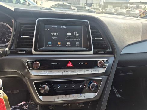 Used 2018 Hyundai Sonata SE image 15