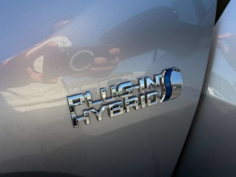 Used 2023 Toyota RAV4 XSE AWD/4WD image 37