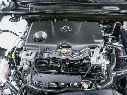 Used 2020 Toyota Camry LE FWD image 28