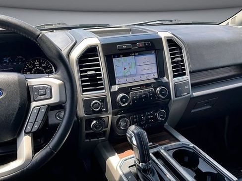 Used 2017 Ford F150 Lariat w/ Equipment Group 501A Mid AWD/4WD image 10