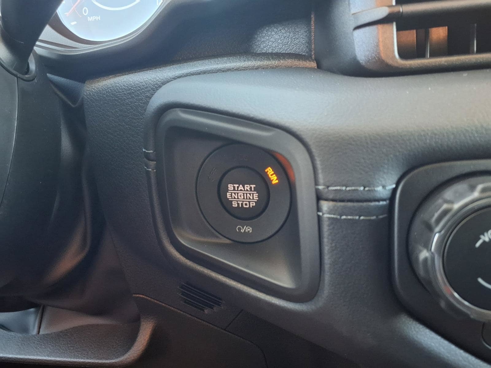 New 2027 Jeep Wrangler Unlimited Sahara AWD/4WD image 16