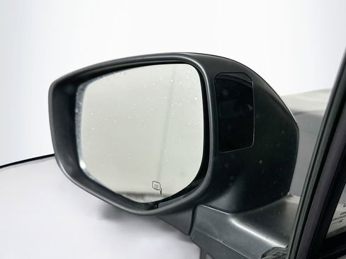 Used 2025 Subaru Outback Premium image 16