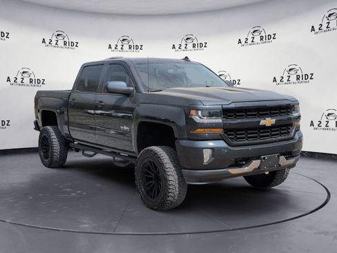 Used 2018 Chevrolet Silverado 1500 LT w/ Texas Edition image 1