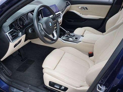 Used 2020 BMW 330i Sedan w/ Driving Assistance Package image 13