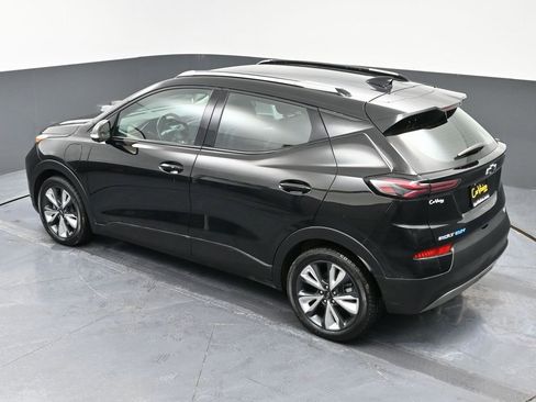 Used 2023 Chevrolet Bolt EUV LT w/ Convenience Package image 44