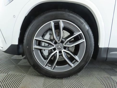 Certified 2025 Mercedes-Benz GLA 35 AMG 4MATIC image 30